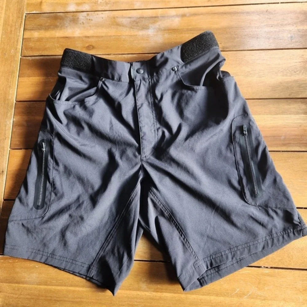 ZOIC Mens Mountain Bike Shorts Black Size‎ Large Zip Pockets Cycling Athletic
